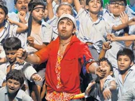 Ranbir dedicates his item to papa Rishi