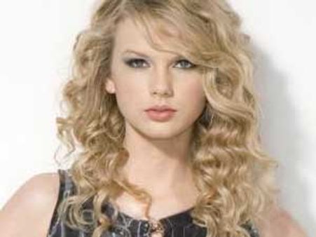 Taylor Swift won't complain of privacy intrusion