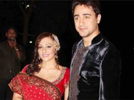 Imran Khan too busy for honeymoon