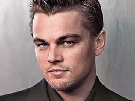 Leonardo DiCaprio meets Ashley Greene at night