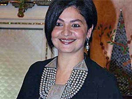 Pooja Bhatt declines Bigg Boss 5 offer