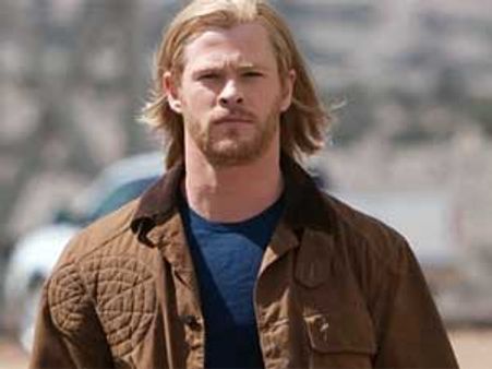 Chris Hemsworth praised to heavens for Thor