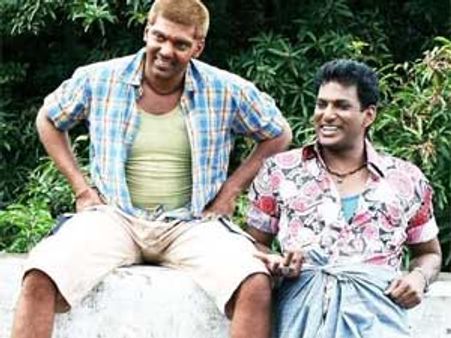 Shreya praises Avan Ivan to heavens