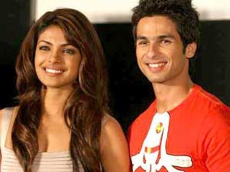 Priyanka Chopra ignores Shahid's calls