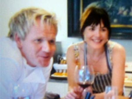 Lily Allen gets culinary lesson at hen party