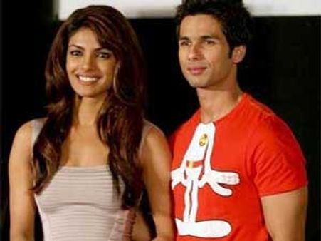 Shahid-Priyanka in four different avatars