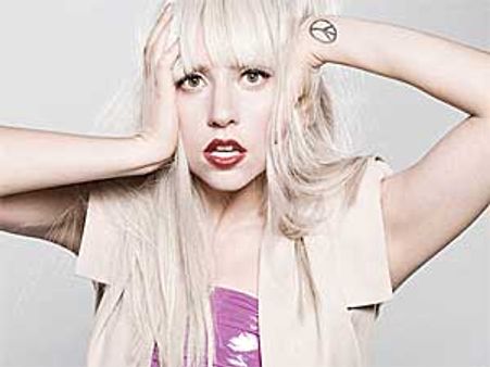 Lady Gaga planning Christmas album