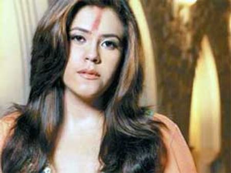 Ekta Kapoor looking out for hubby like Shahrukh