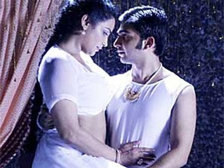 Rathinirvedam release postponed to June 10