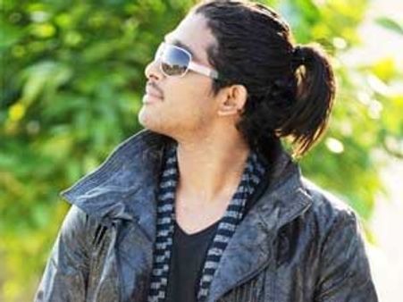 Allu Arjun goes online