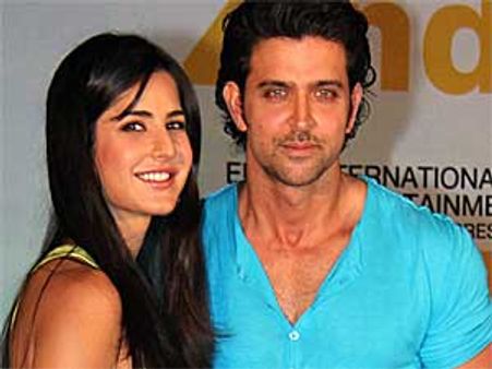 Hrithik keeps Katrina waiting