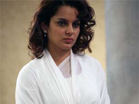 Kangana Ranaut is the new retro widow!