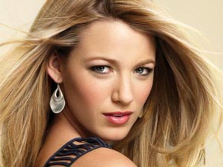 Blake Lively leaked nude photos herself for publicity?