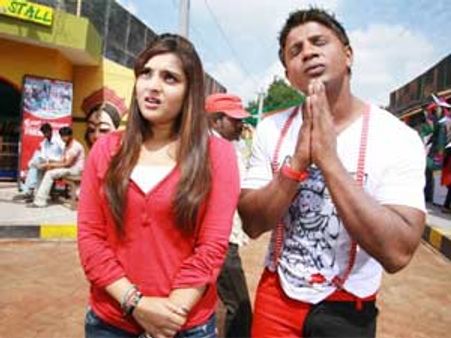 Johny Mera Naam - Movie Review