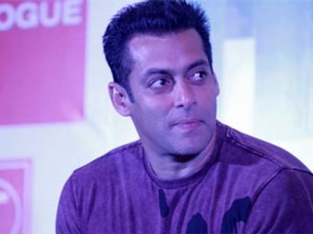 Salman confused on Ramdev's hunger strike