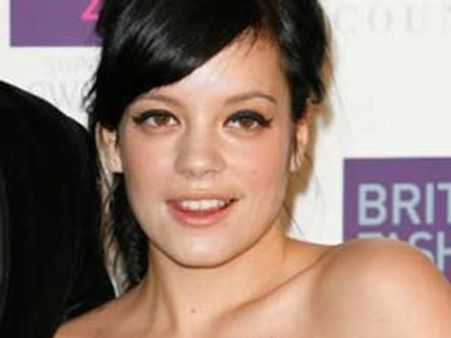 Pregnant Lily Allen ready for Glastonbury honeymoon
