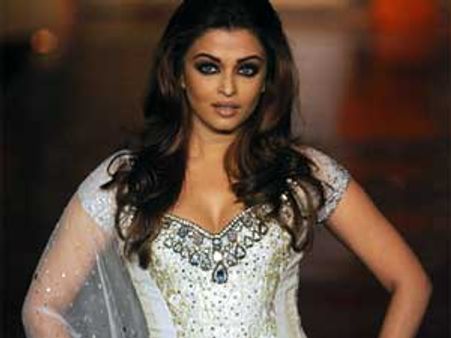 Aishwarya's Heroine look - a top secret