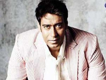Ajay Devgn turns love guru on Emotional Atyachar