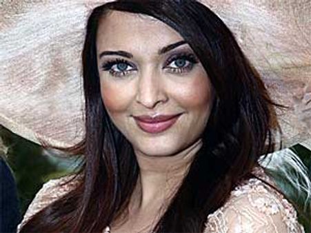Aishwarya Rai Bachchan is pregnant: Amitabh