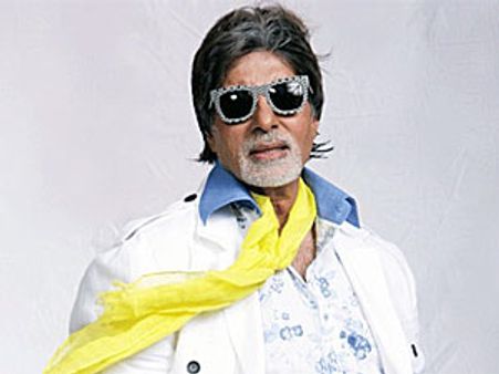 Amitabh Bachchan goes multilingual to promote Bbuddah