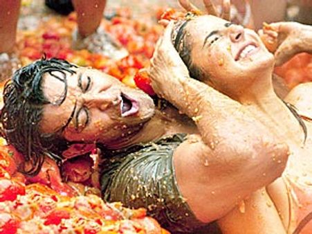 Hrithik kisses Katrina for too long