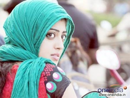 Pranitha feels great working with Shashank