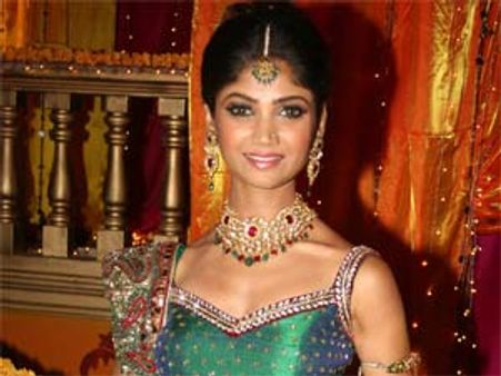 Ratan Rajput's mehendi ceremony on Imagine TV