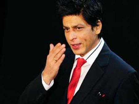 Shahrukh offers parenting tips to Abhishek