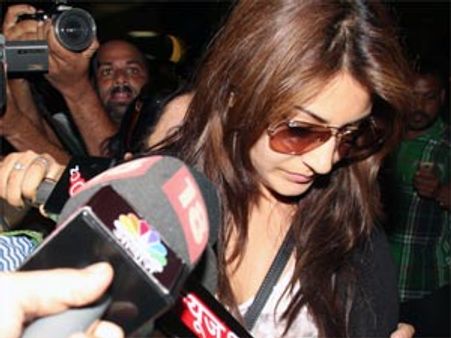 Anushka Sharma released by Customs after 9 hrs