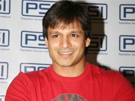 Vivek Oberoi meeting gangster in jail!