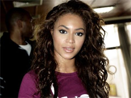 Beyonce Knowles stuns her fans