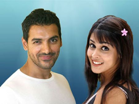 Genelia-John land up in marriage controversy