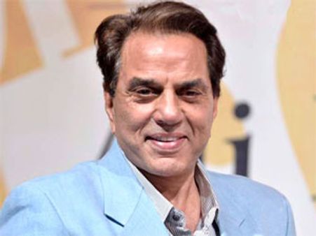 A toasted bread tribute to Dharmendra on India's Got Talent