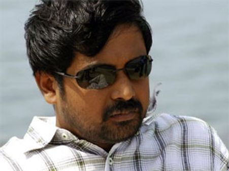 Lingusamy signs three-film deal with UTV