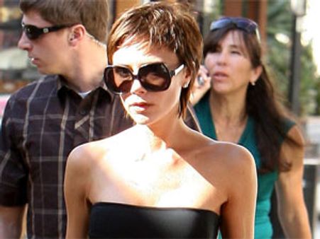 Victoria Beckham gives birth to a daughter