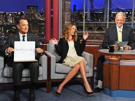 Julia Roberts promotes Larry Crowne on Letterman's show