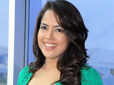 Sameera Reddy eager to act in Kannada film