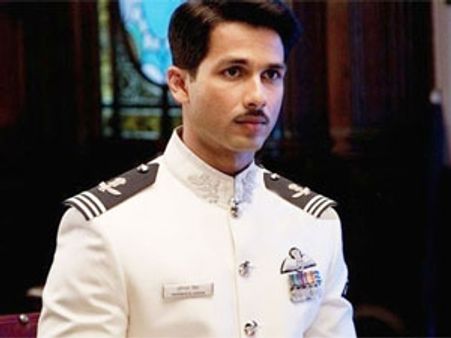 Shahid Kapoor proud to be the only actor to fly F-16