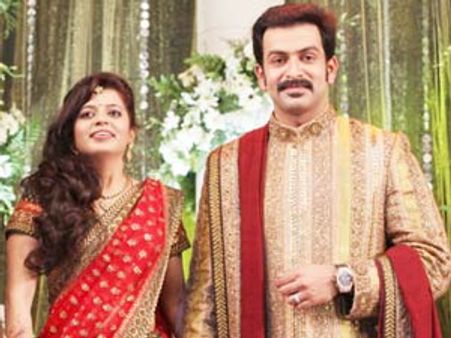 Prithviraj, his wife Supriya visit Sri Krishna temple in Guruvayoor