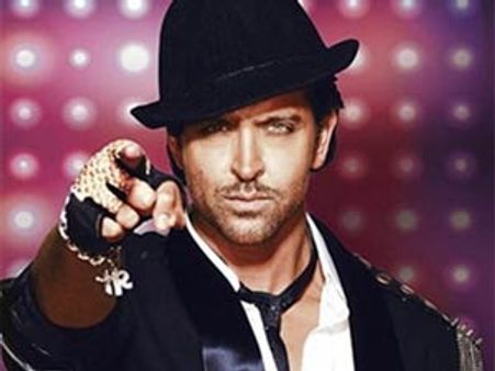 Hrithik turns Good Samaritan