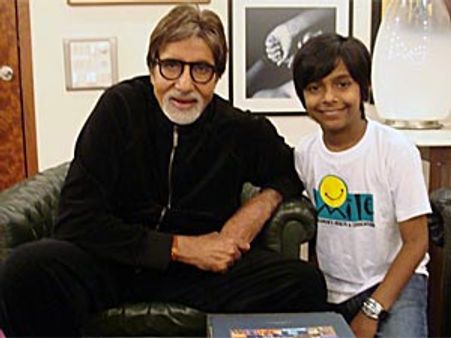 Amitabh Bachchan meets I Am Kalam star Harsh Mayar