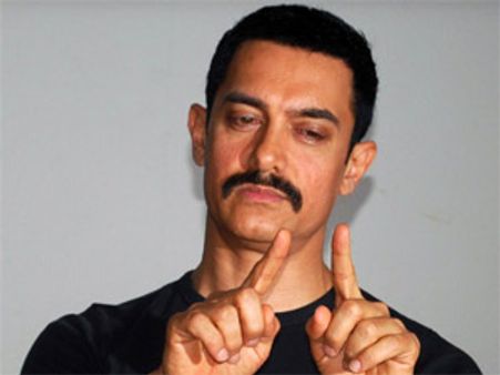 Aamir Khan issued notice by Allahabad High Court
