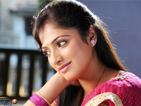 Haripriya upset over not getting more Kannada films
