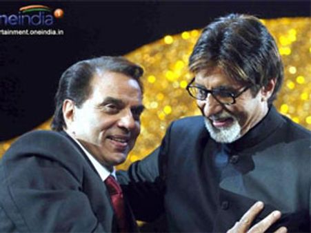 Amitabh's wishes Dharmendra for his TV debut
