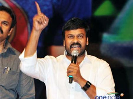 Chiranjeevi slams attack on Dookudu unit