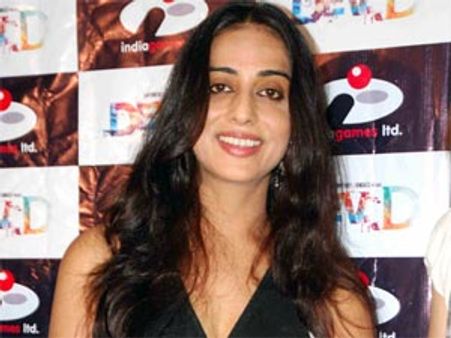 Mahie Gill ready for second marriage