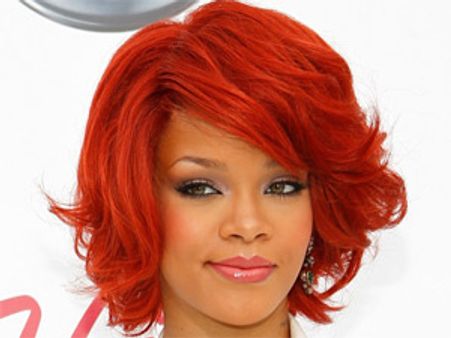 Rihanna sends raunchy texts to Joe Jonas