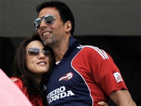Preity Zinta calls for pal Akshay Kumar on her chat show