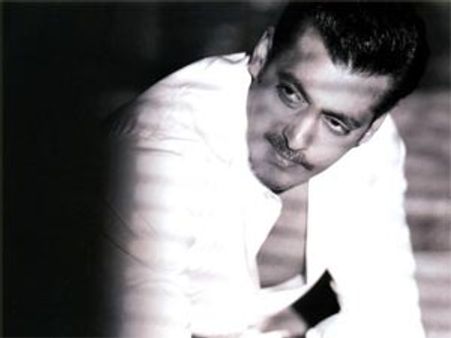 Salman says women prefer charming-lovable-sweet men