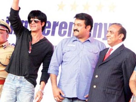 Shahrukh, Mohanlal inaugurate five star hotel in Kollam